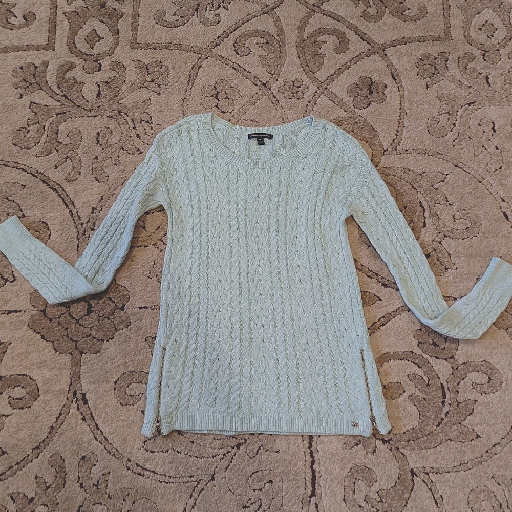 American Eagle Outfitters Sweater size small pastel green